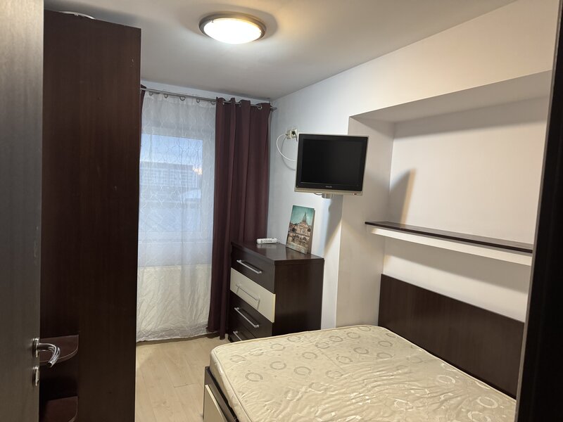 Vitan, Rin Grand Hotel, garsoniera cu centrala proprie si parcare privata