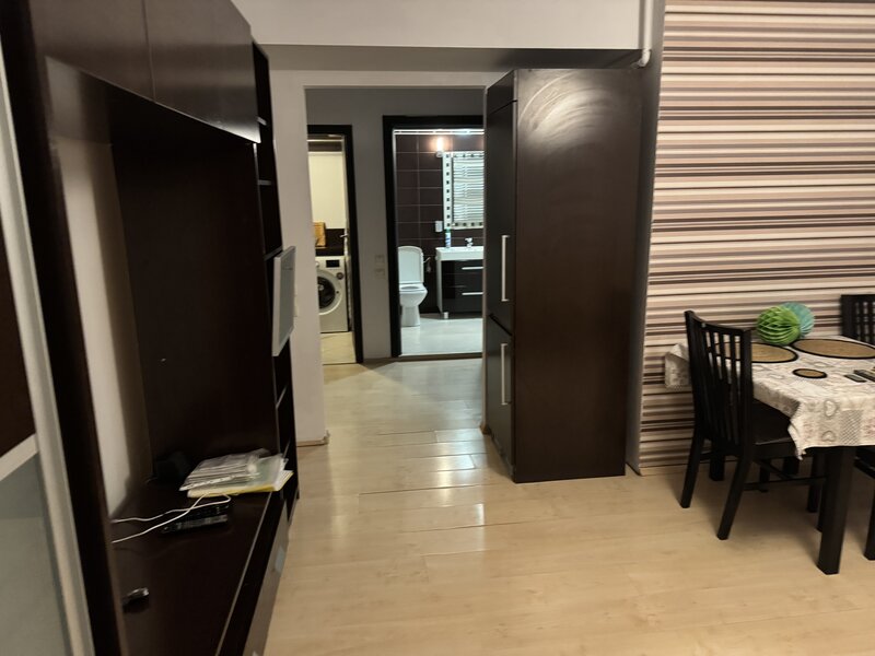 Vitan, Rin Grand Hotel, garsoniera cu centrala proprie si parcare privata